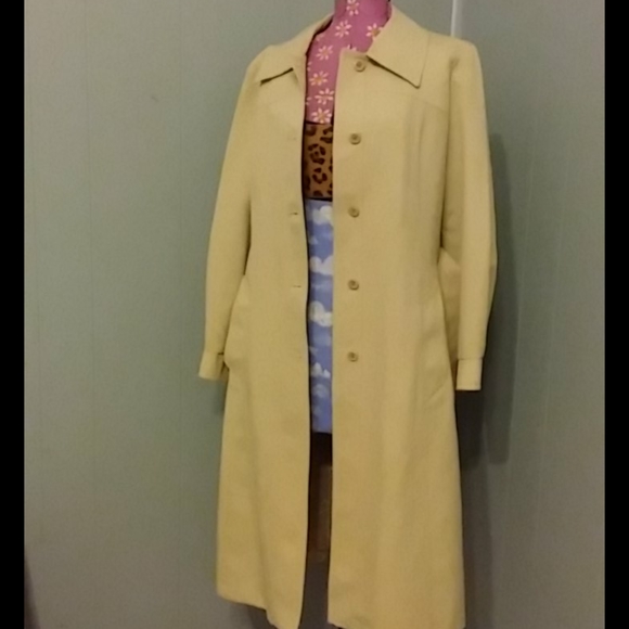 Fabulous 1960's-1970's Forecaster Trench Coat - Picture 5 of 8